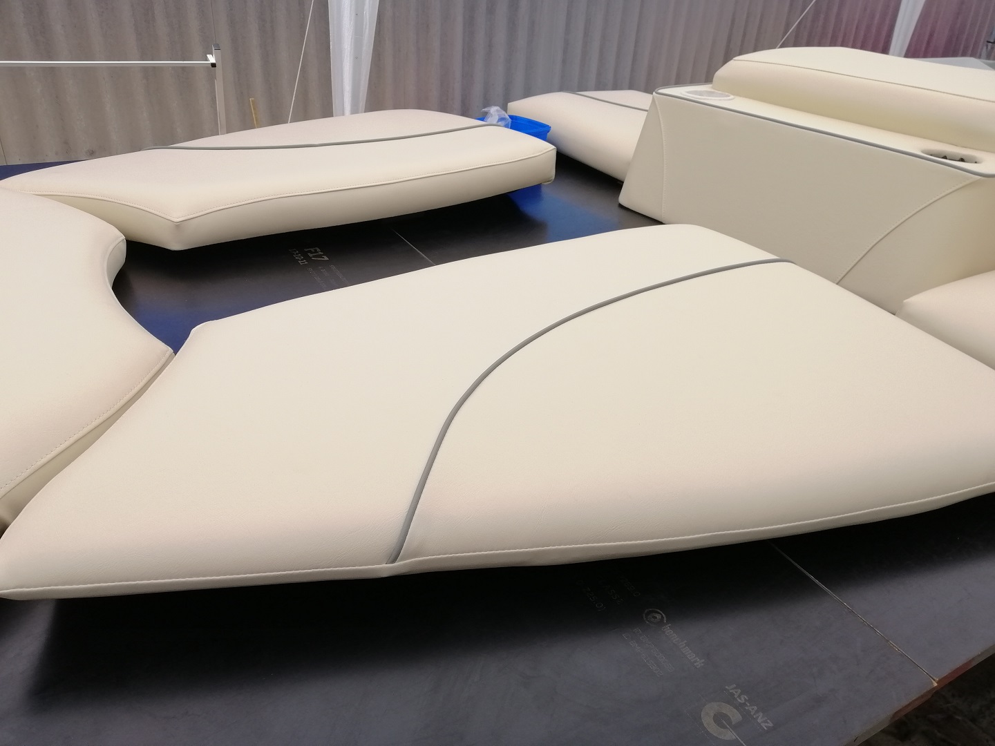 Boat Upholstery, Covers & Clears Custom Canvas and Covers